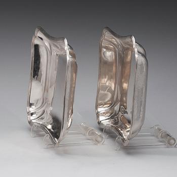 A matched pair of Swedish 18th century silver dishes, marks of Arvid Floberg, Stockholm 1788 and 1795.