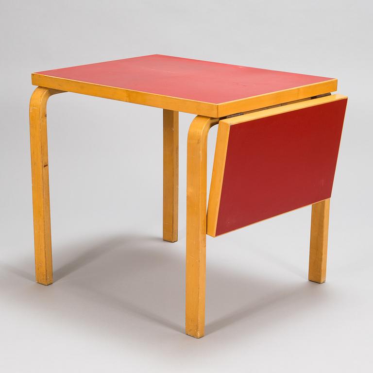 Alvar Aalto, klahvipöytä DL82 ja jakkaroita, 4 kpl, malli 60,  O.Y. Huonekalu-ja Rakennustyötehdas A.B. 1950-tal.