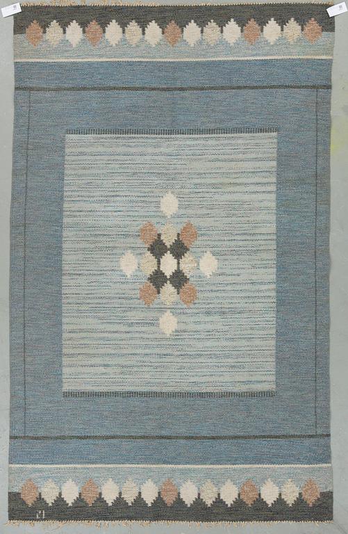 MATTA, rölakan. Signerad IS (Ingegerd Silow). Ca 244x152 cm.