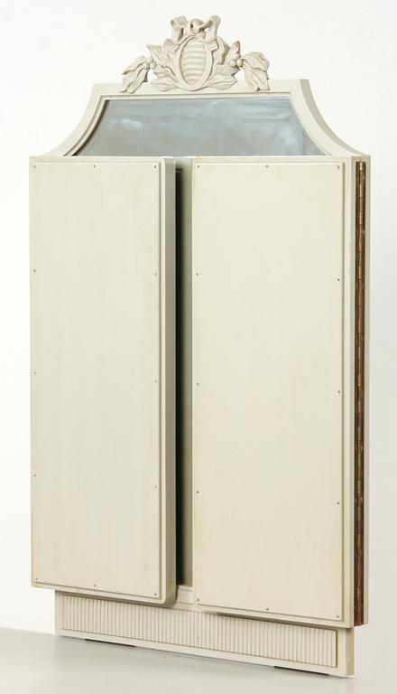 SPEGELBYRÅ, gustaviansk stil, 1900-tal.