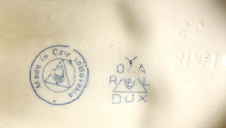 FIGURIN, keramik, bär sign, Royal Dux.