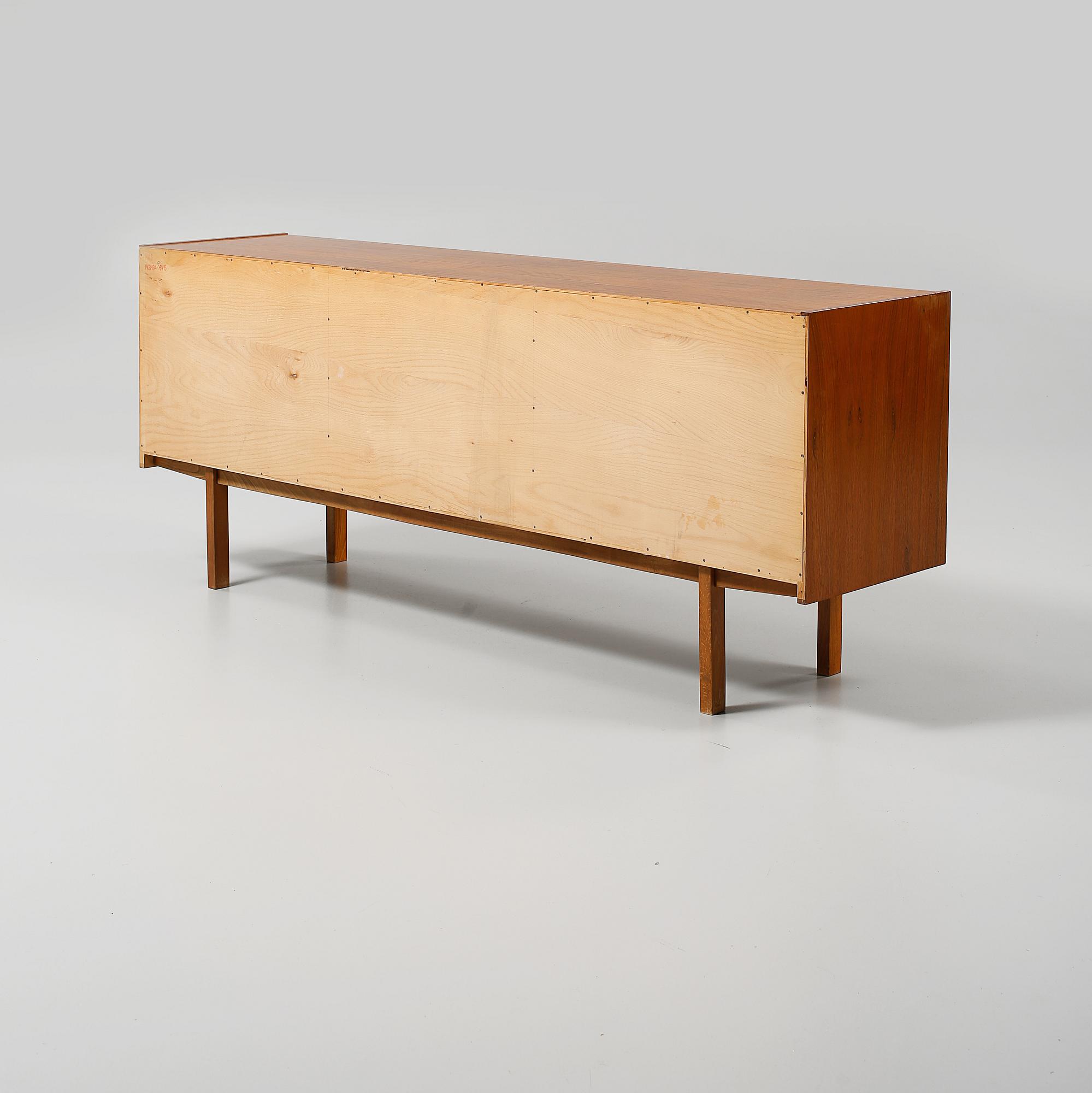 SIDEBOARD, 1900-talets andra hälft.