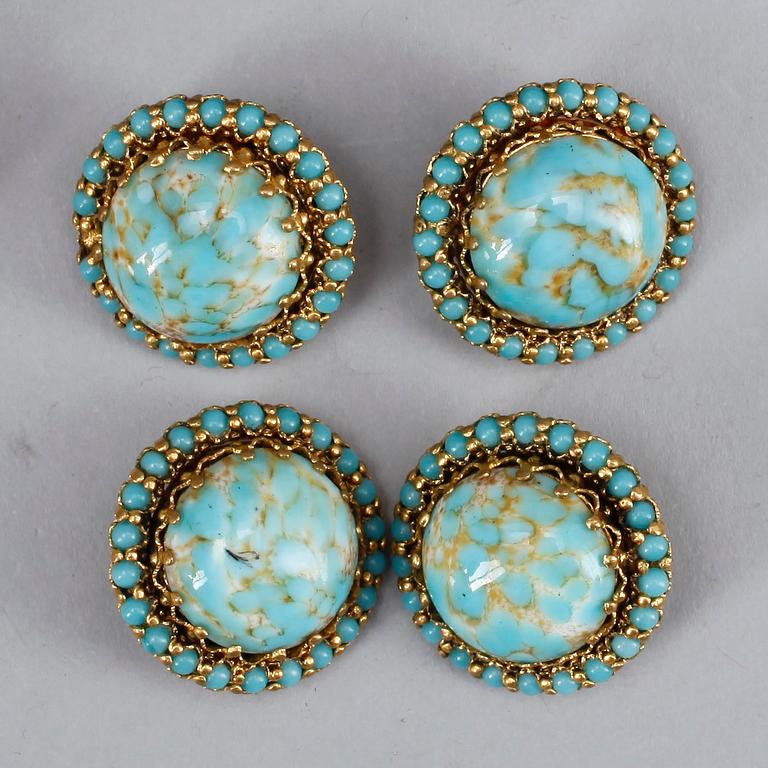 PARTI SMYCKEN OCH BIJOUTERIER, 41 delar, bla silver samt 2 broscher i 14k resp 18k guld. 1800-1900-tal.