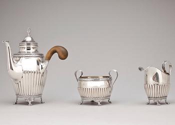 KAFFESERVIS, 3 delar, silver, K A Anderson, Stockholm, 1905 resp 06. Vikt ca 881 g.