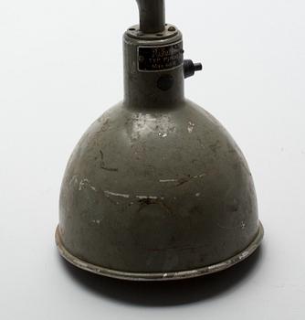 BORDSLAMPOR, två st, PeFeGe, 1900-talets första hälft/mitt.