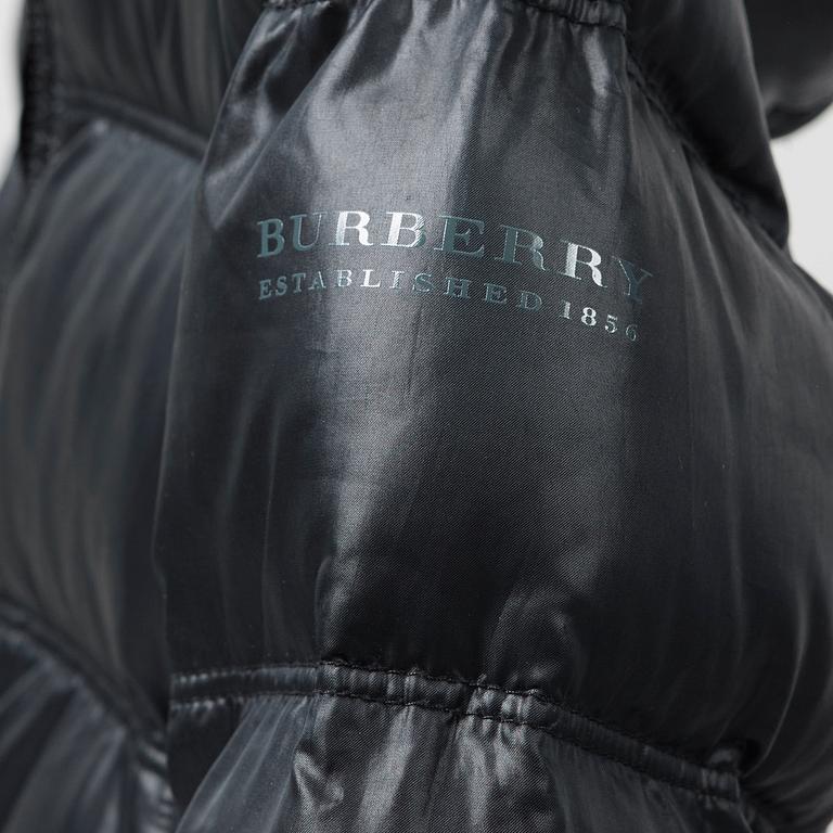 DUNJACKA, Burberry.