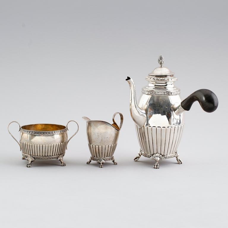 KAFFESERVIS, 3 delar, silver, Stockholm 1916. Vikt ca 949 gram.