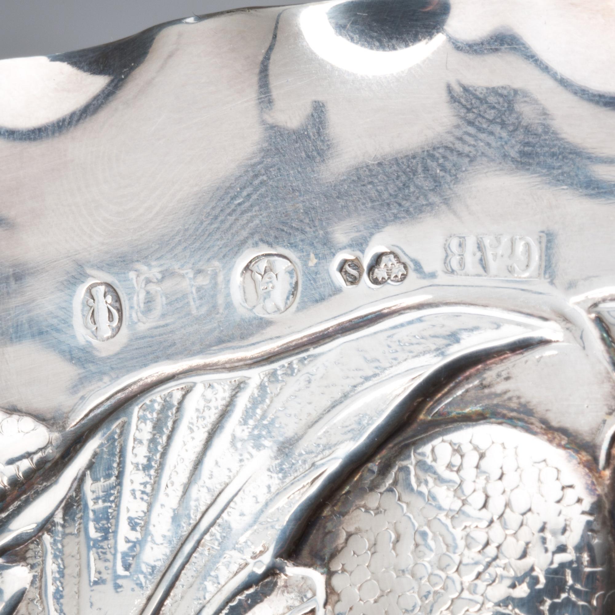 FAT, silver. Barockstil, G.A.G Stockholm, otydlig årsstämpel.  580g.