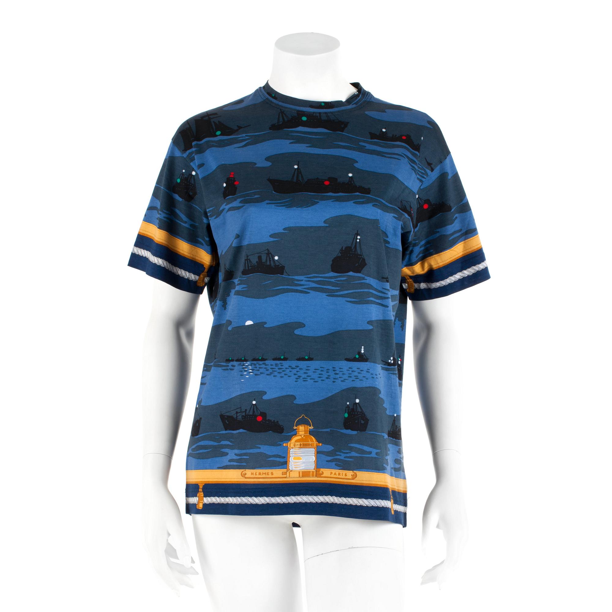 HERMÈS, a blue printed cotton t-shirt. Size M.