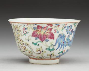 A famille rose bowl, Republic, with Qianlong seal mark in red.