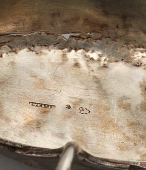 PARTI SILVER, 18 delar, 1800-tal samt 1900-tal, total vikt ca 665 gram.