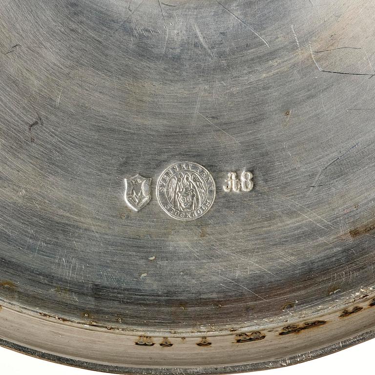 Estrid Ericson, a rare pewter table lamp model "A 87", Firma Svenskt Tenn, Stockholm, 1927.