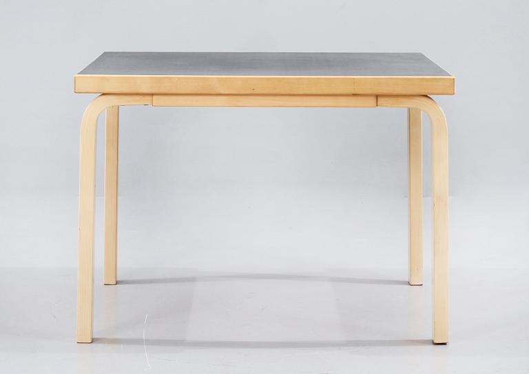 SOFFBORD, Alvar Aalto, Finland, 1900-talets andra hälft.