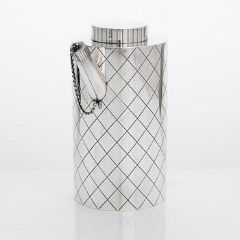 Sigvard Bernadotte, cocktail-sekoitin, sterlinghopeaa, Firma Georg Jensen, Tanska 1945 jälkeen, malli 819 B.