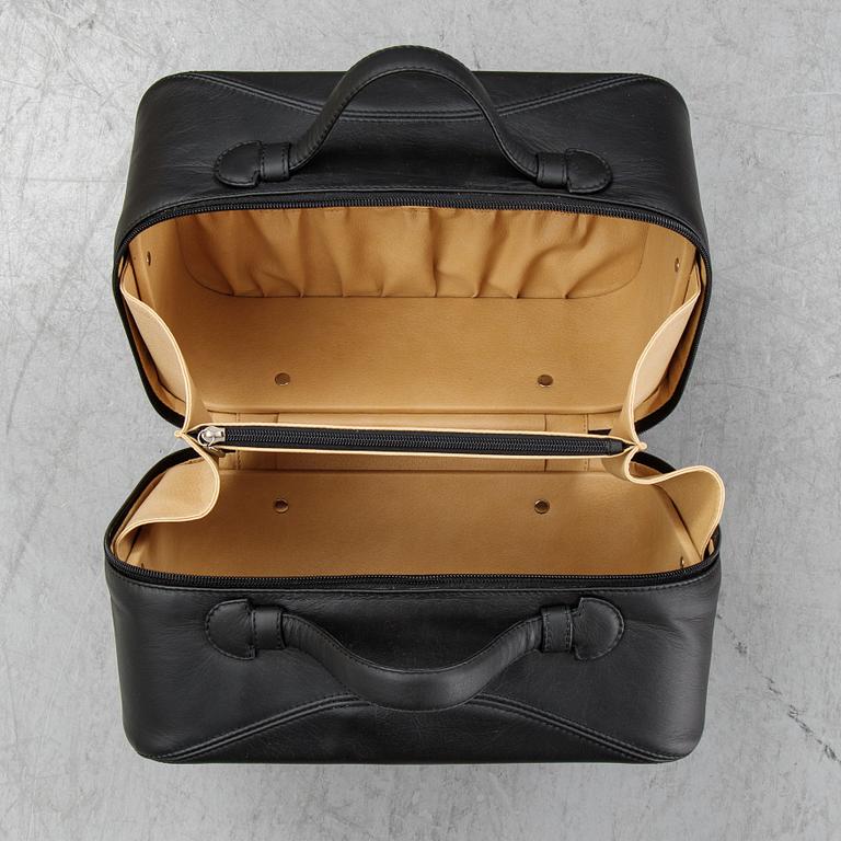 Five brack leather bags from Schedoni, Italy. For Ferrari 456.