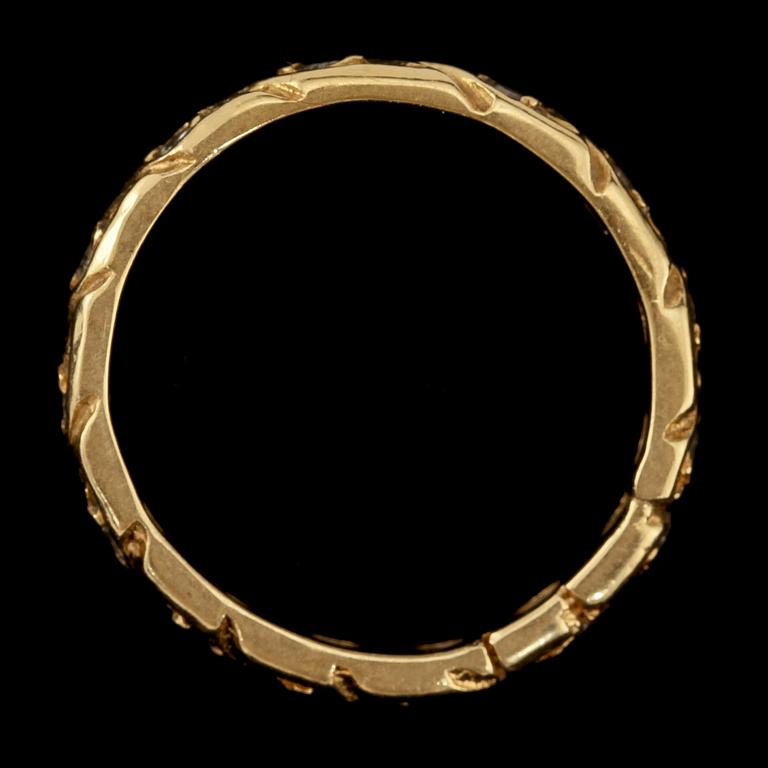 RING, 18k guld med 14 fasettslipade diamanter. Vikt 3 g.