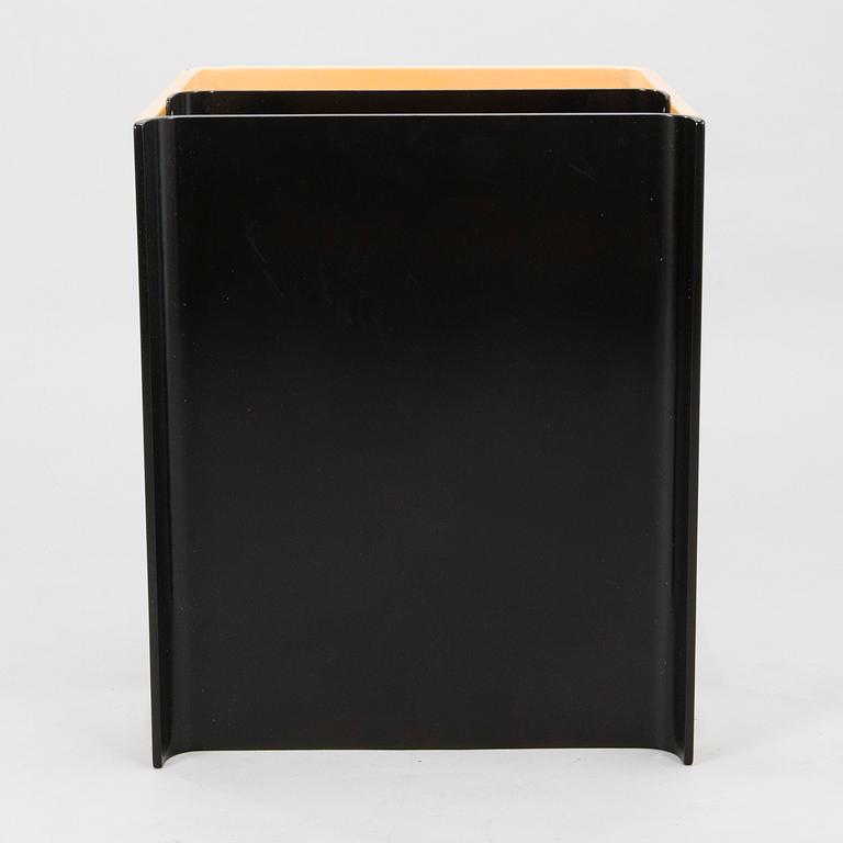 ALVAR AALTO, A '915' for Artek 1997.