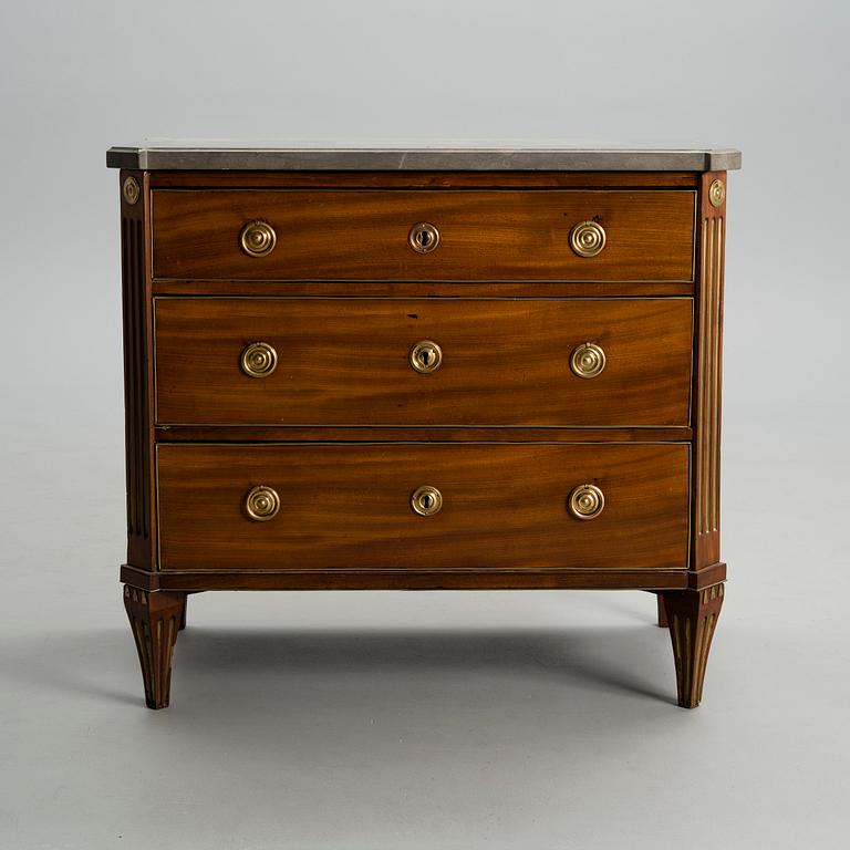 A CHEST OF DRAWERS, gustavian late 18th century.