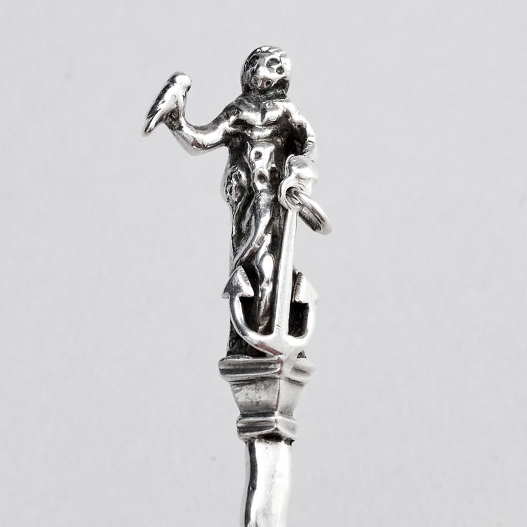 A Baroque silver spoon, probably Dutch late 17th century.