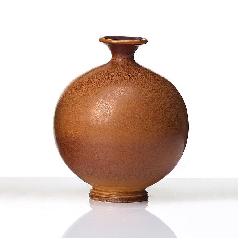 BERNDT FRIBERG, a stoneware vase, Gustavsberg studio, Sweden 1973.