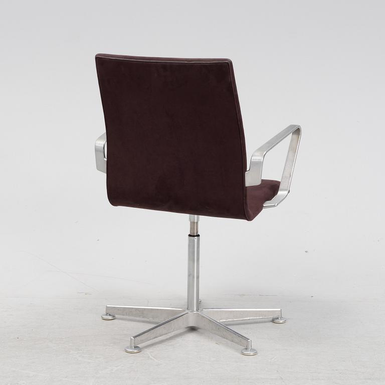 Arne Jacobsen, a desk chair mordel 'Oxford', Fritz Hansen.