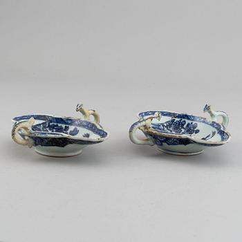 A pair of blue and white sauce boats, Qing dynasty, Qianlong (1736-95).