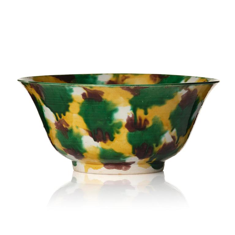 Skål, porslin. Qingdynastin, Kangxi (1662-1722).