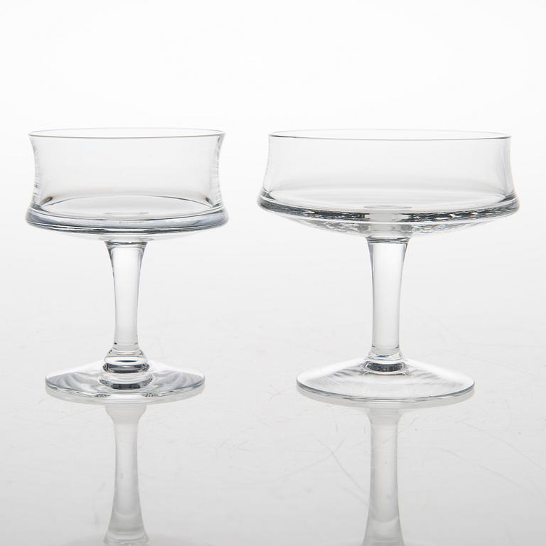 TAPIO WIRKKALA, 14-piece glaswear set, "Romantica", Iittala, the latter half of the 20th century.