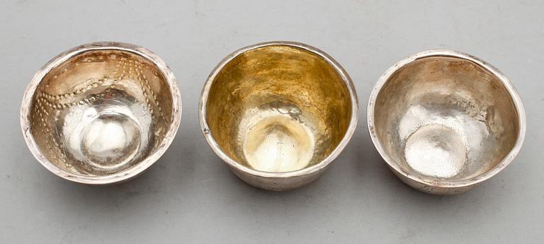SUPKOPPAR, 3 st, silver, 1700-/1800-tal, Jönköping, Enköping och Norrköping. Tot vikt 44 g.
