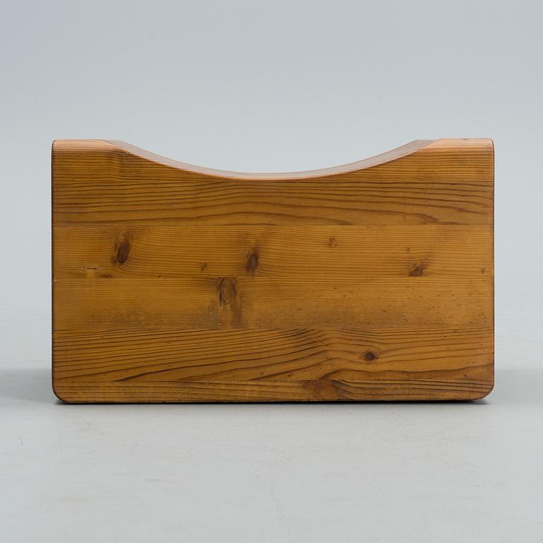 AXEL EINAR HJORTH, A STOOL. Likely the model "Utö". For Nordiska Kompaniet (NK). 1930s.