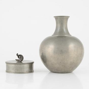 Firma Svenskt Tenn, a pewter box and a vase Stockholm 1926 and 1929.