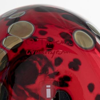 Oiva Toikka, a glass "Ruby Bird", signed O. Toikka Nuutajärvi.