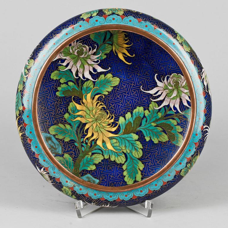 RÖKELSEKAR, cloissoné, Kina, 1900-talets första hälft.