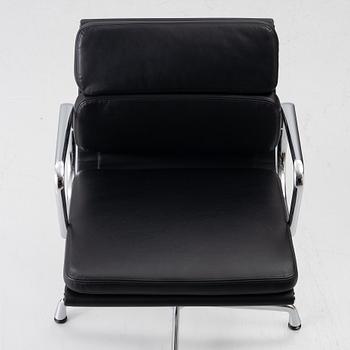 Charles & Ray Eames, Chair, “Soft Pad Alu Chair”, model EA208, Vitra.