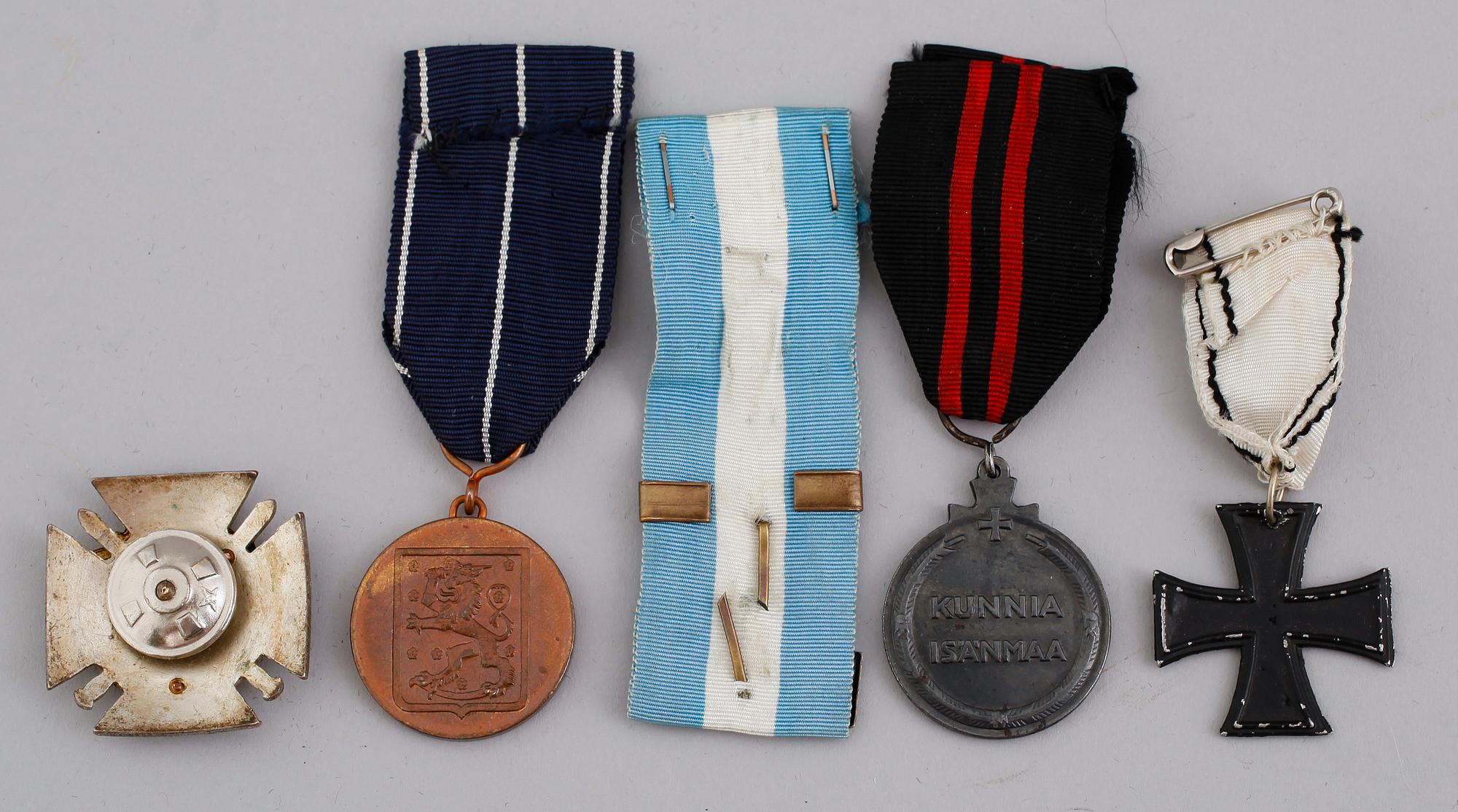MEDALJER, 5 st, Första och Andra Världskriget, Finland, en från 1970-talet.