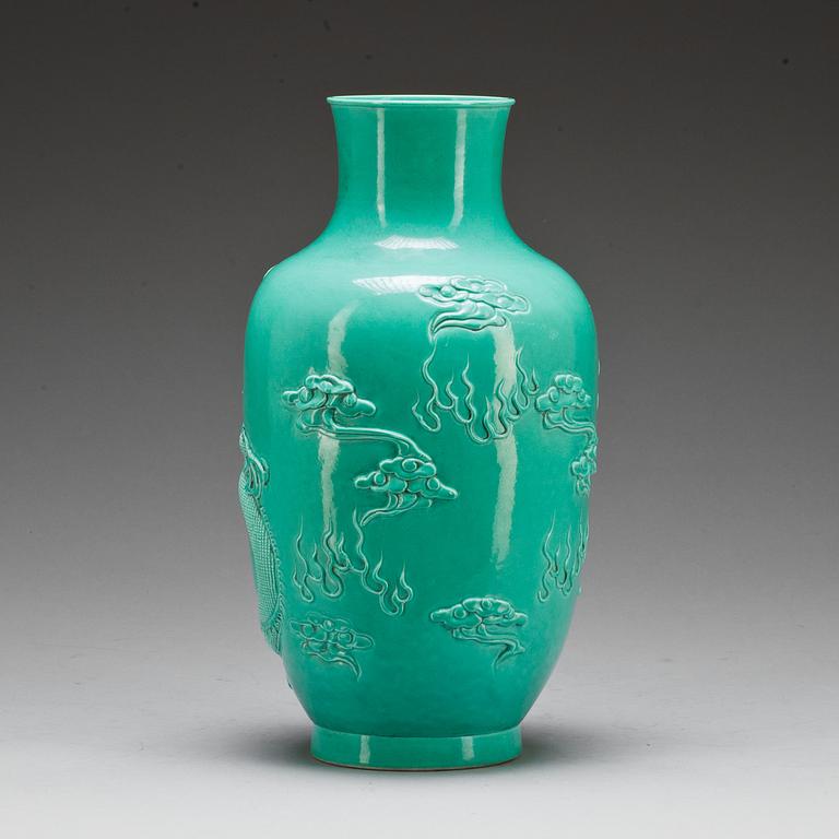 VAS, porslin, Kina, 1900-tal.