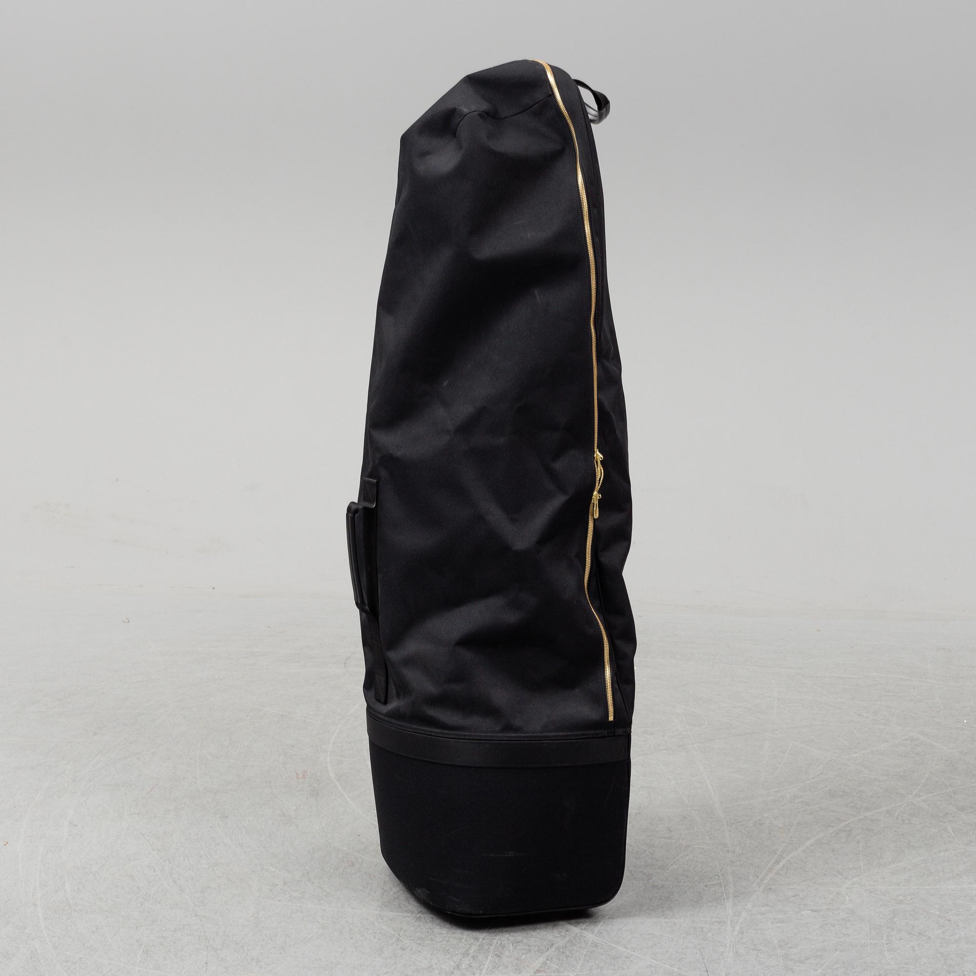 LOUIS VUITTON, golf bag, 2005.