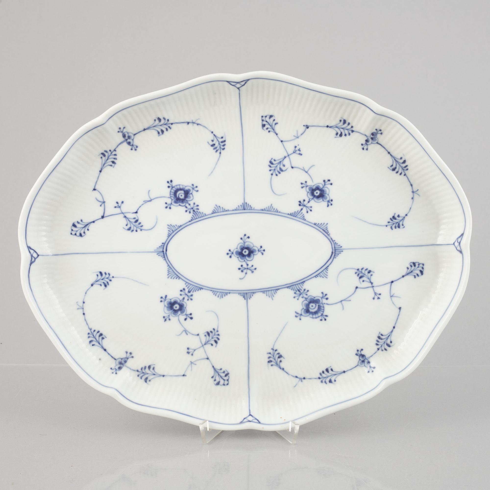 A 'Blue Fluted' porcelain tray, Royal Copenhagen, model 265, post 1923.