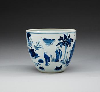 A fine blue and white Transitional pot, 17th Century.