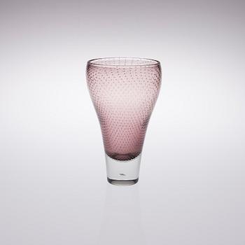 GUNNEL NYMAN, VAS, glas, signerad G. Nyman Nuutajärvi Nötsjö.