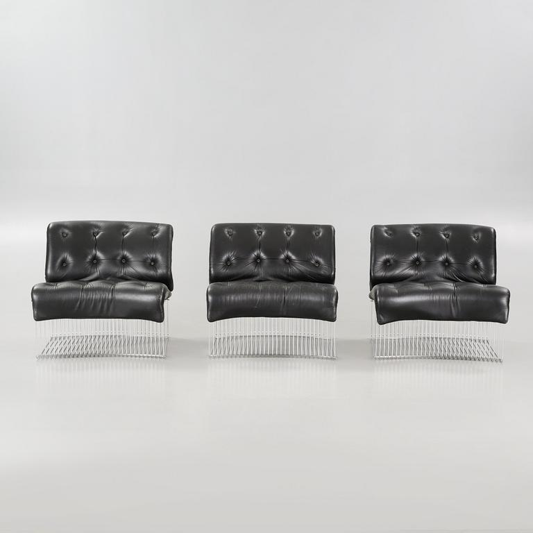 three "Pantonova Chairs".