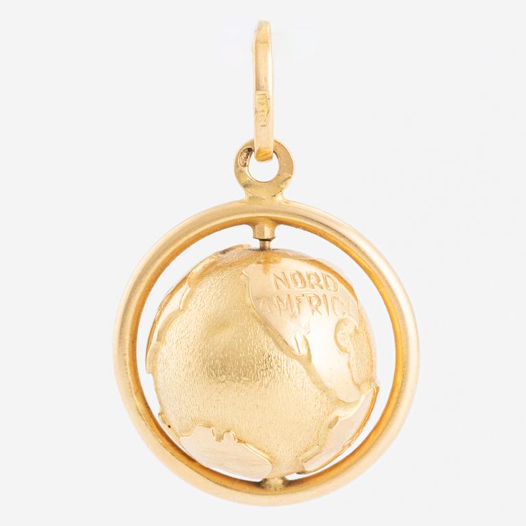 Pendant, charm, 18K gold.