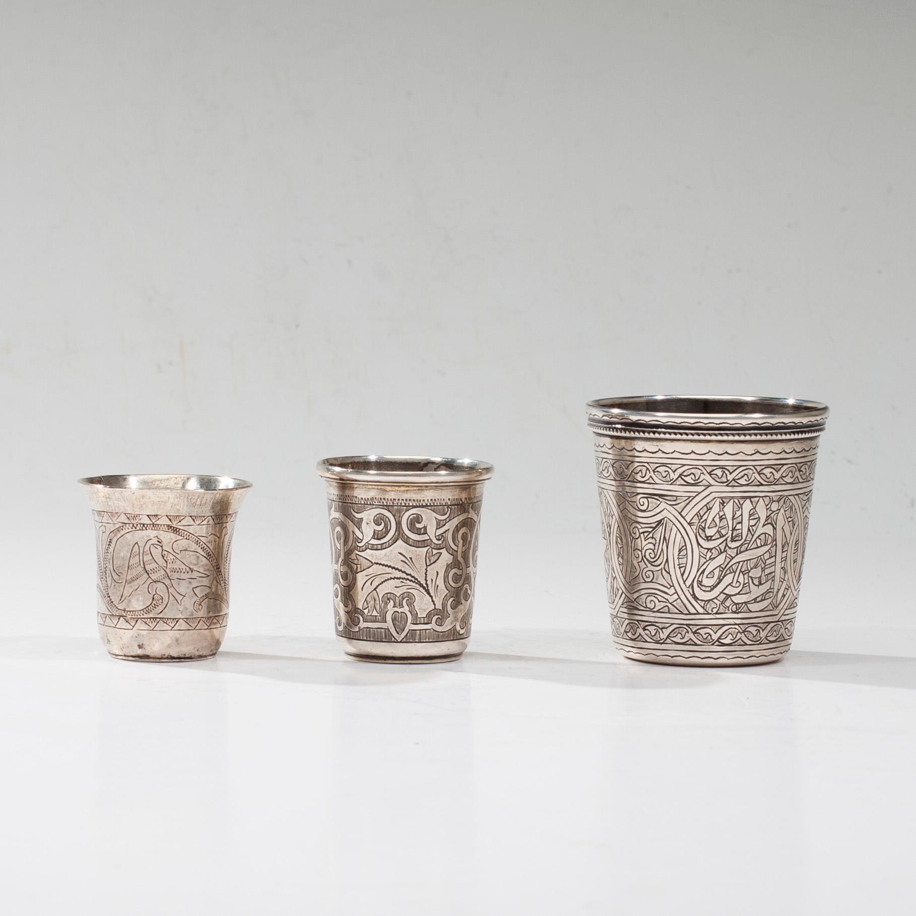 BÄGARE, 3 st silver, Moskva 1858, Österike-Ungern/Polen, Egypten 1800-tal, vikt 168 g.