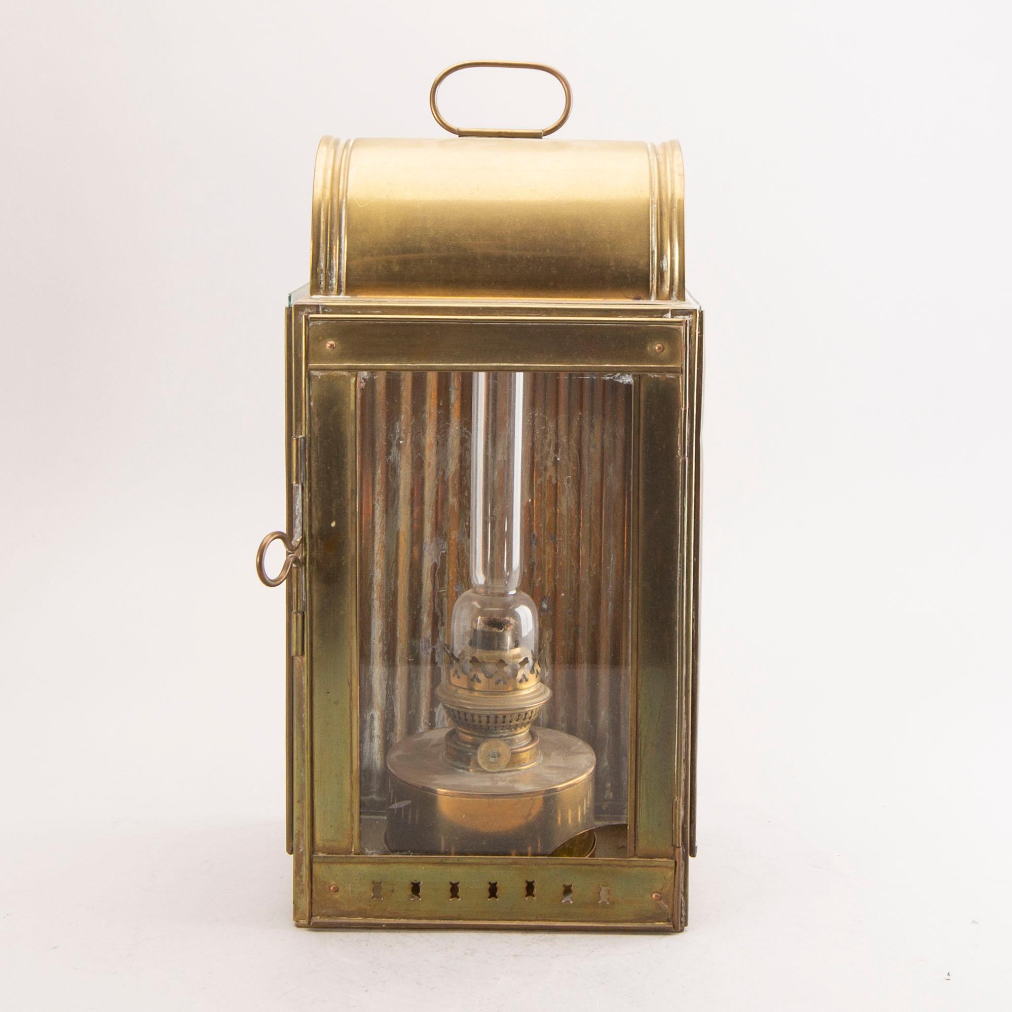 A ships lantern, turn of the cenury 1900 / early 20th Century.