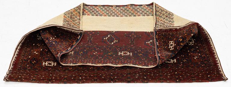 Matta, Chuval, ca. 166 x 100 cm.