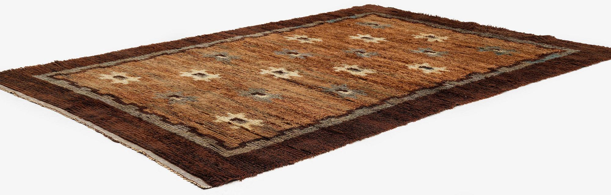 Matta, rya, ca 305 x 209 cm, signerad AK - EJ.