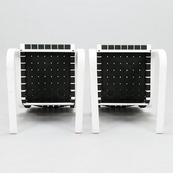 ALVAR AALTO, a pair of late 20th century '406' armchairs for Artek.