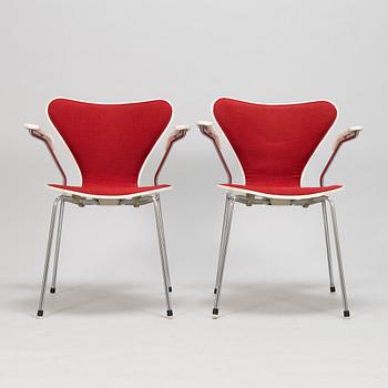 Arne Jacobsen,  stolar 6 st, "Sjuan", Fritz Hansen, Danmark 1984-1989.