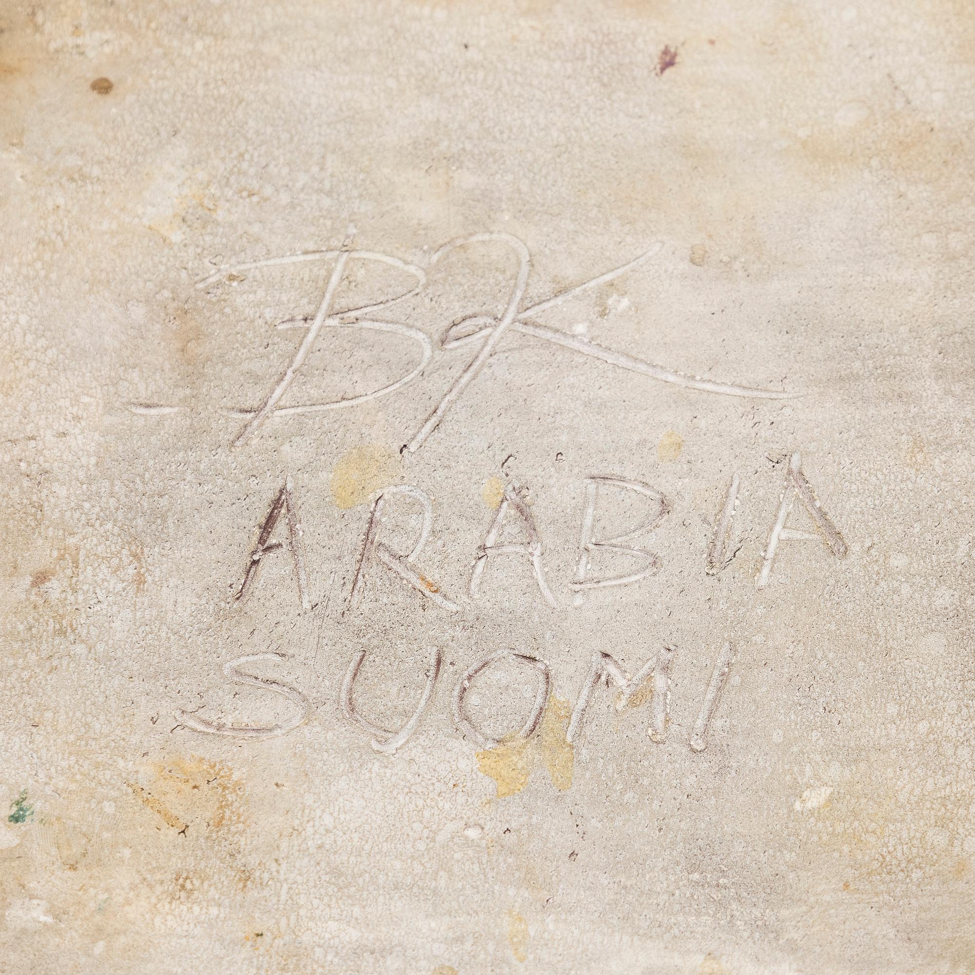 Birger Kaipiainen, vati, kivitavara, signeerattu BK Arabia Suomi.