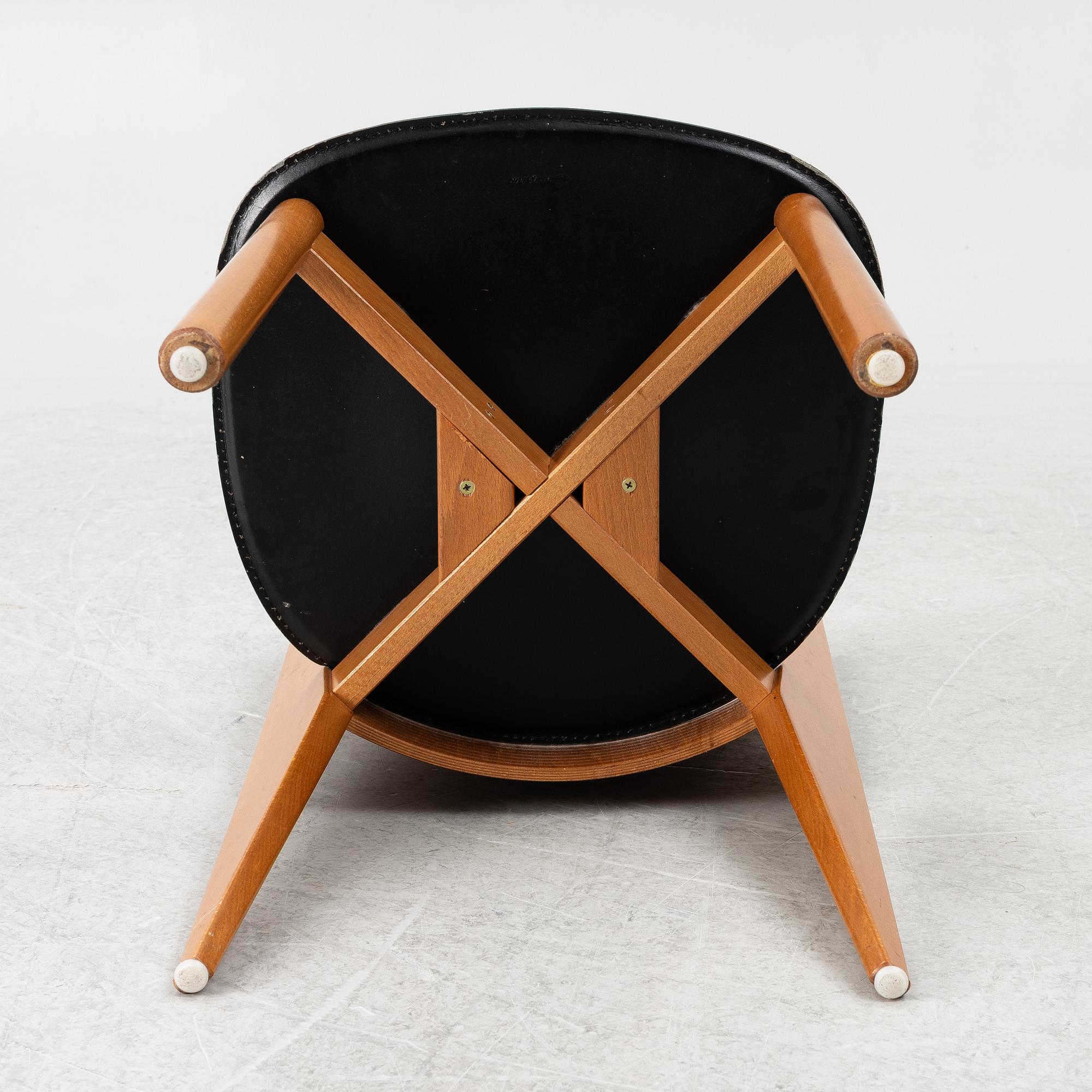 A set of 4 chairs, Calligaris, Italy, late 20th century.